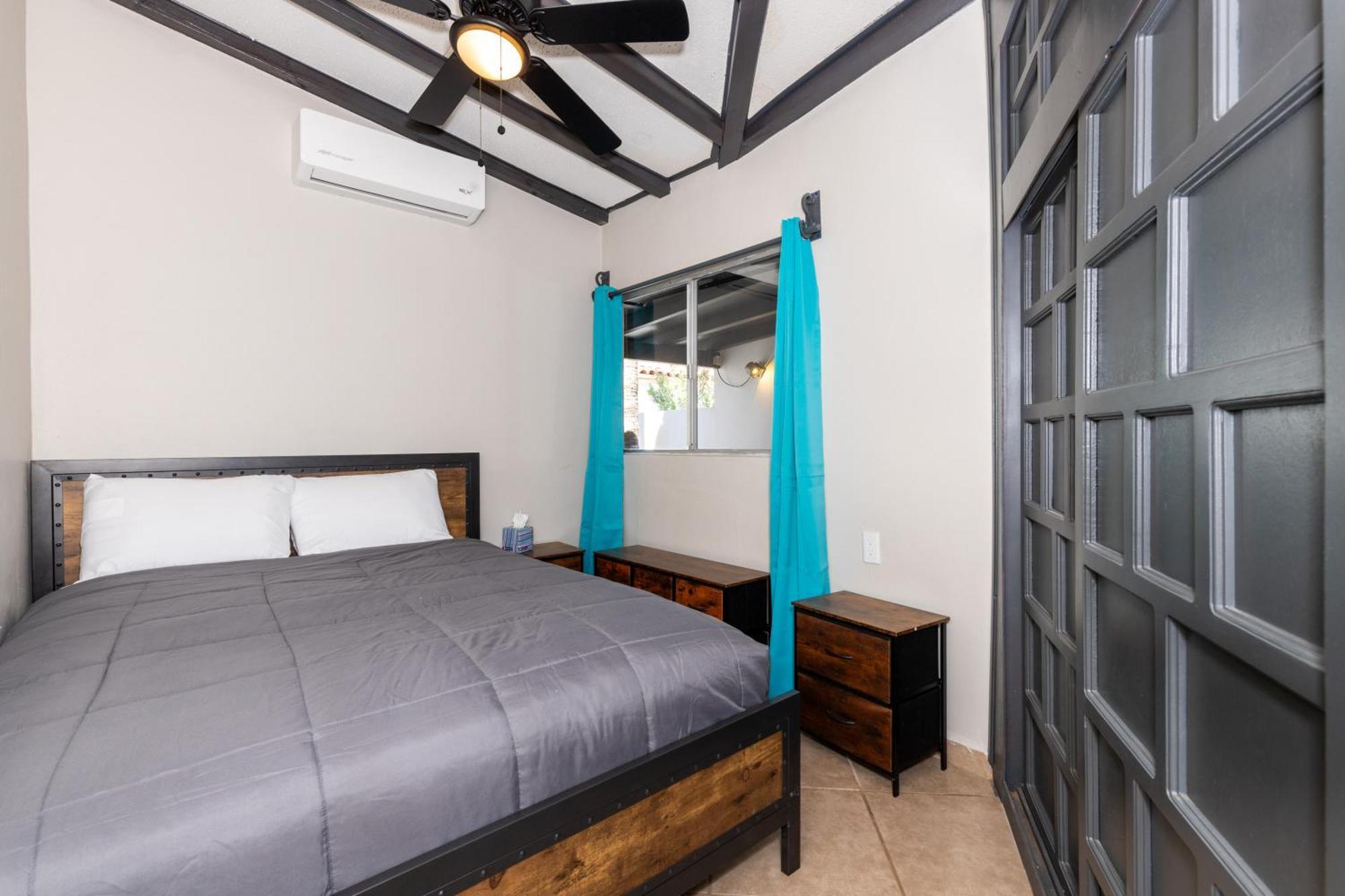 Las Brisas #8 Beachfront - On The Sand And Steps From Mannys For Tacos & Tequila 푸에르토페나스코 외부 사진